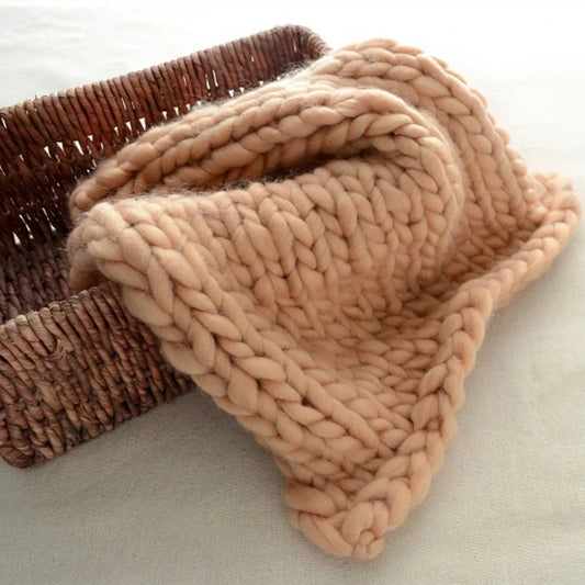 CloudNest Blanket – Soft Newborn Basket Filler Prop