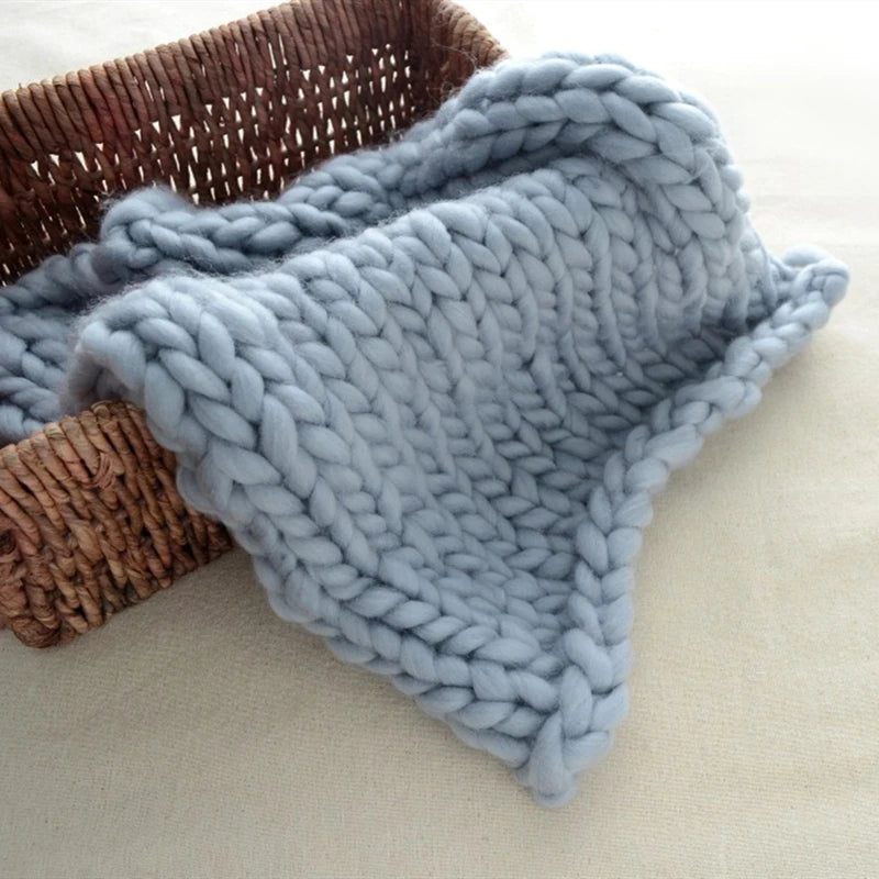 CloudNest Blanket – Soft Newborn Basket Filler Prop