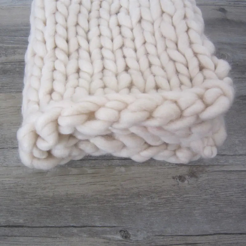 CloudNest Blanket – Soft Newborn Basket Filler Prop
