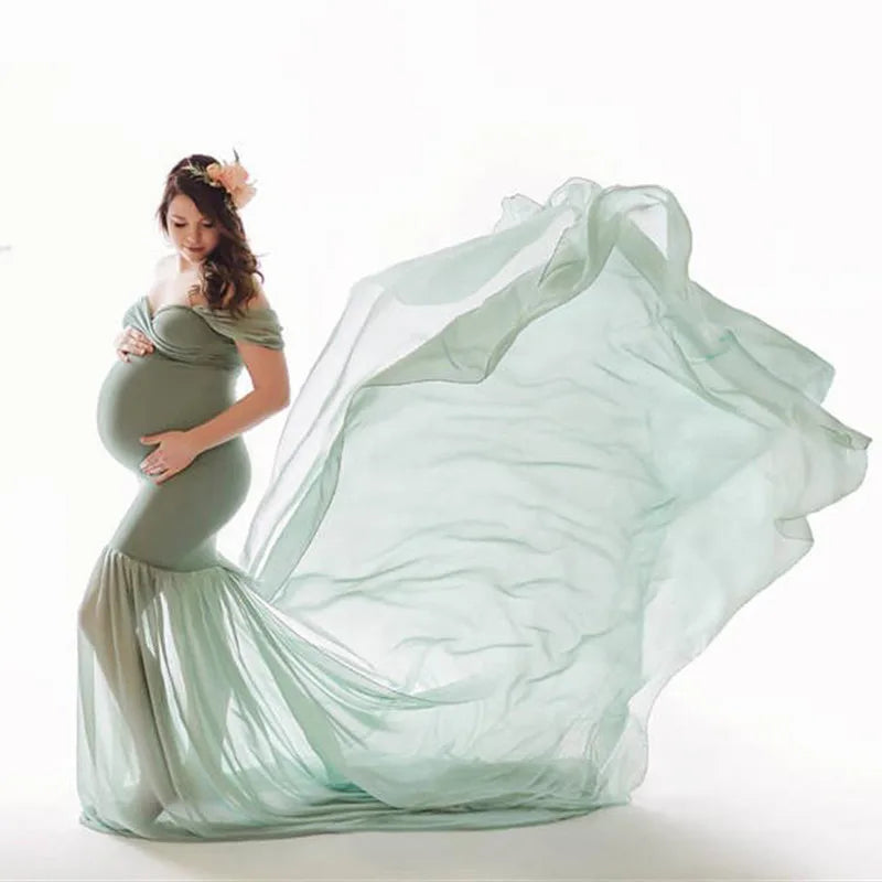 HaloGaze – Off-Shoulder Maternity Shoot Gown