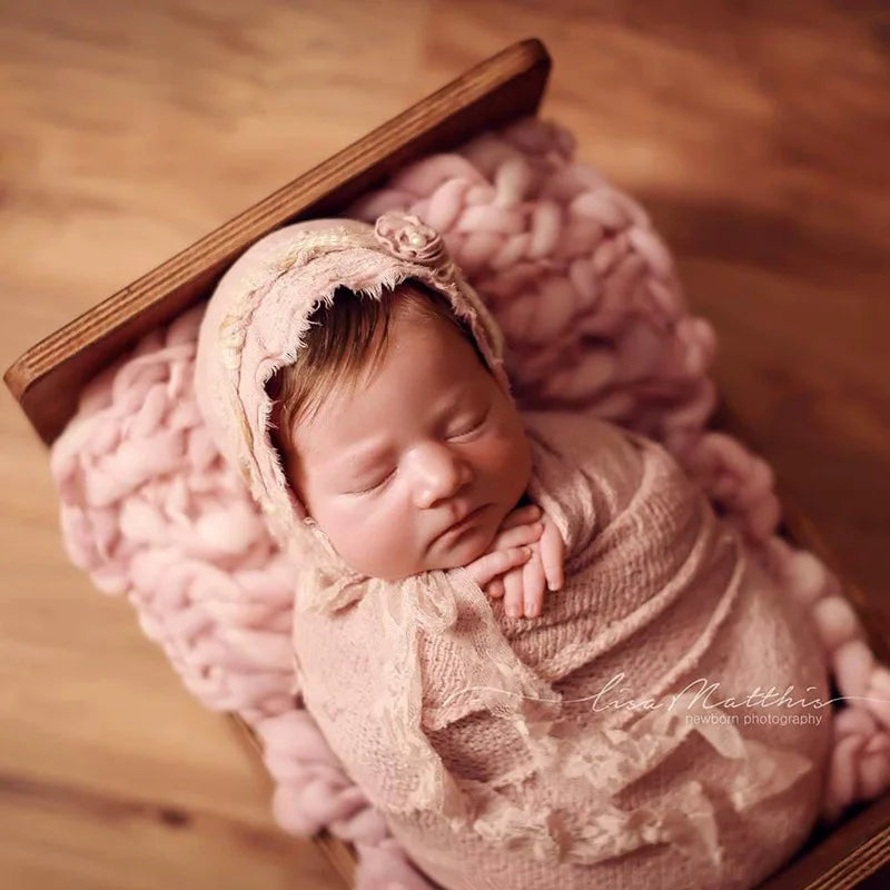 SnuggleNest – Chunky Knit Baby Photo Blanket