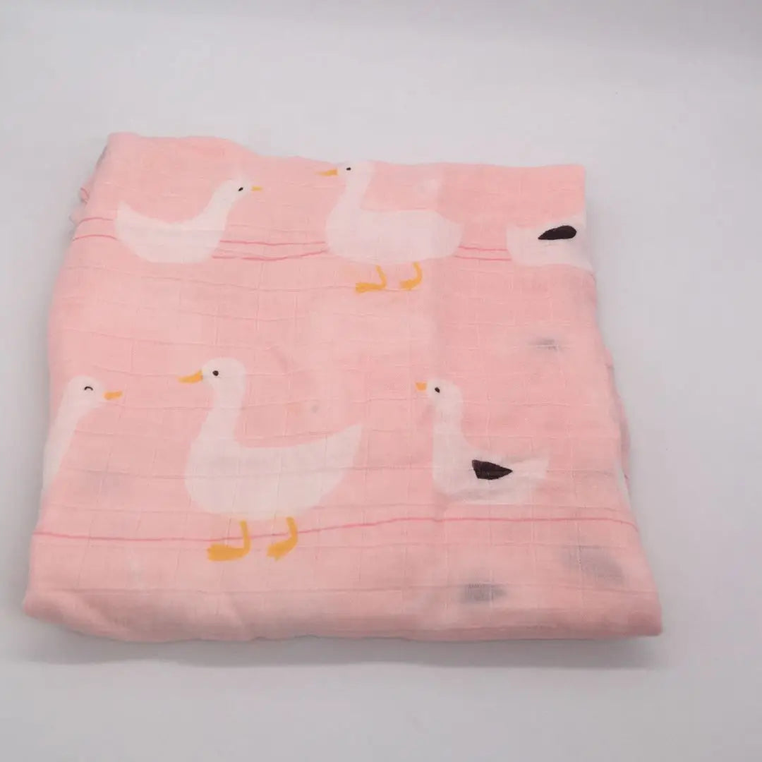 BambooNest Swaddle – Soft Muslin Baby Blanket