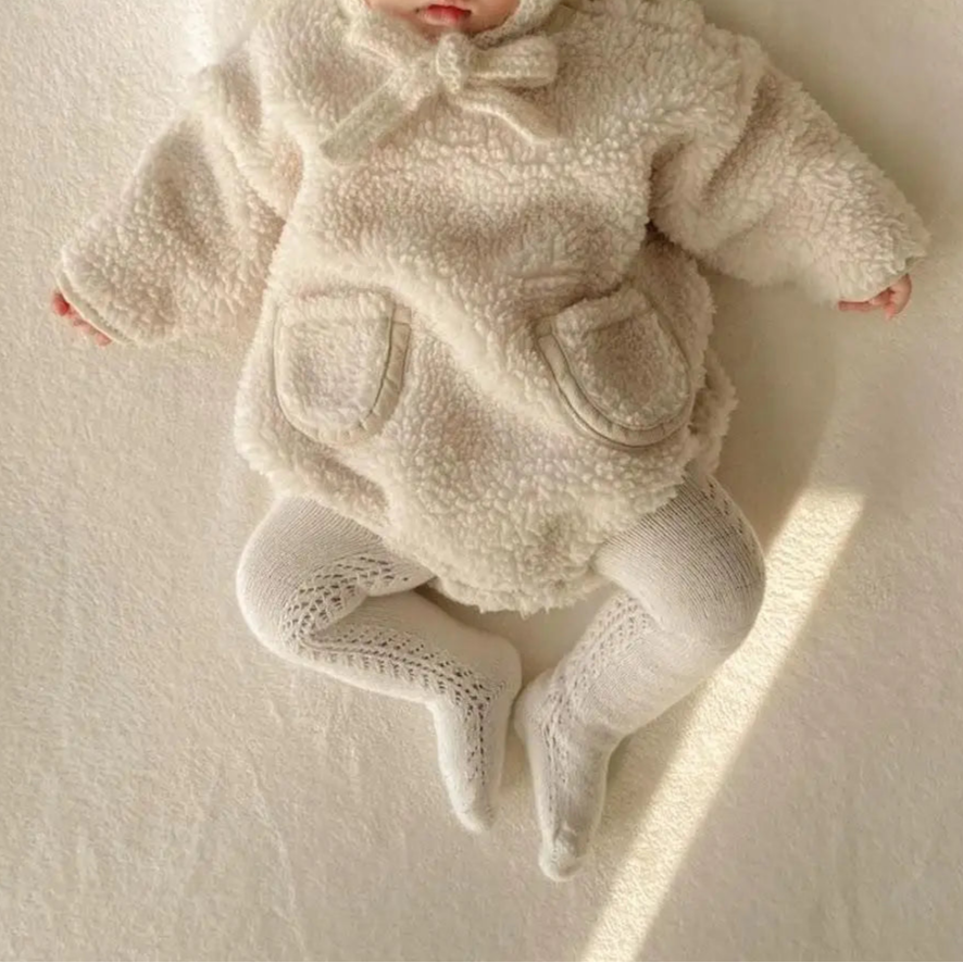 CuddleCove Bodysuit – Cozy Fleece Cotton Onesie