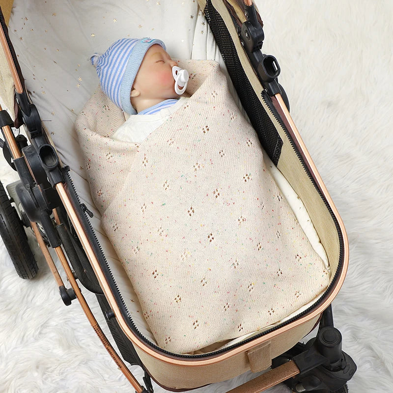 PokoDot Quilt – Cozy Newborn Knit Bedding for Stroller & Crib