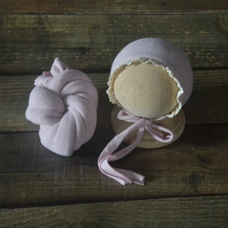 CozySnug Wrap Set – Knit Stretch Blanket & Hat for Baby Photos