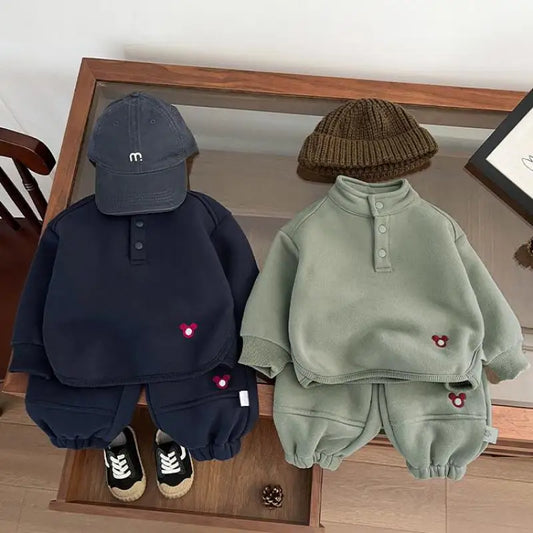 FuzzyTrek – Fleece Sweat Set