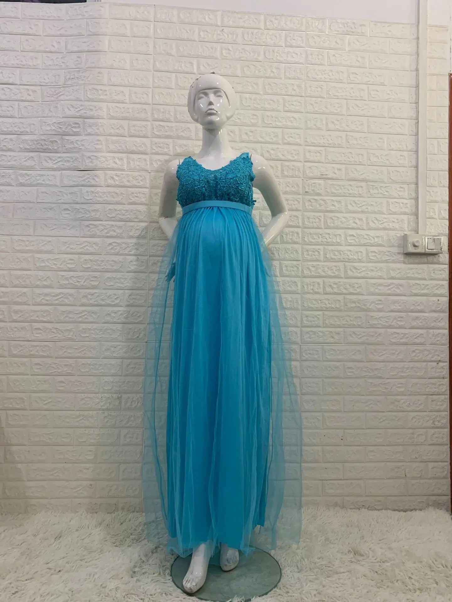 LumaRuffle– Chiffon Maternity Gown for Photoshoots