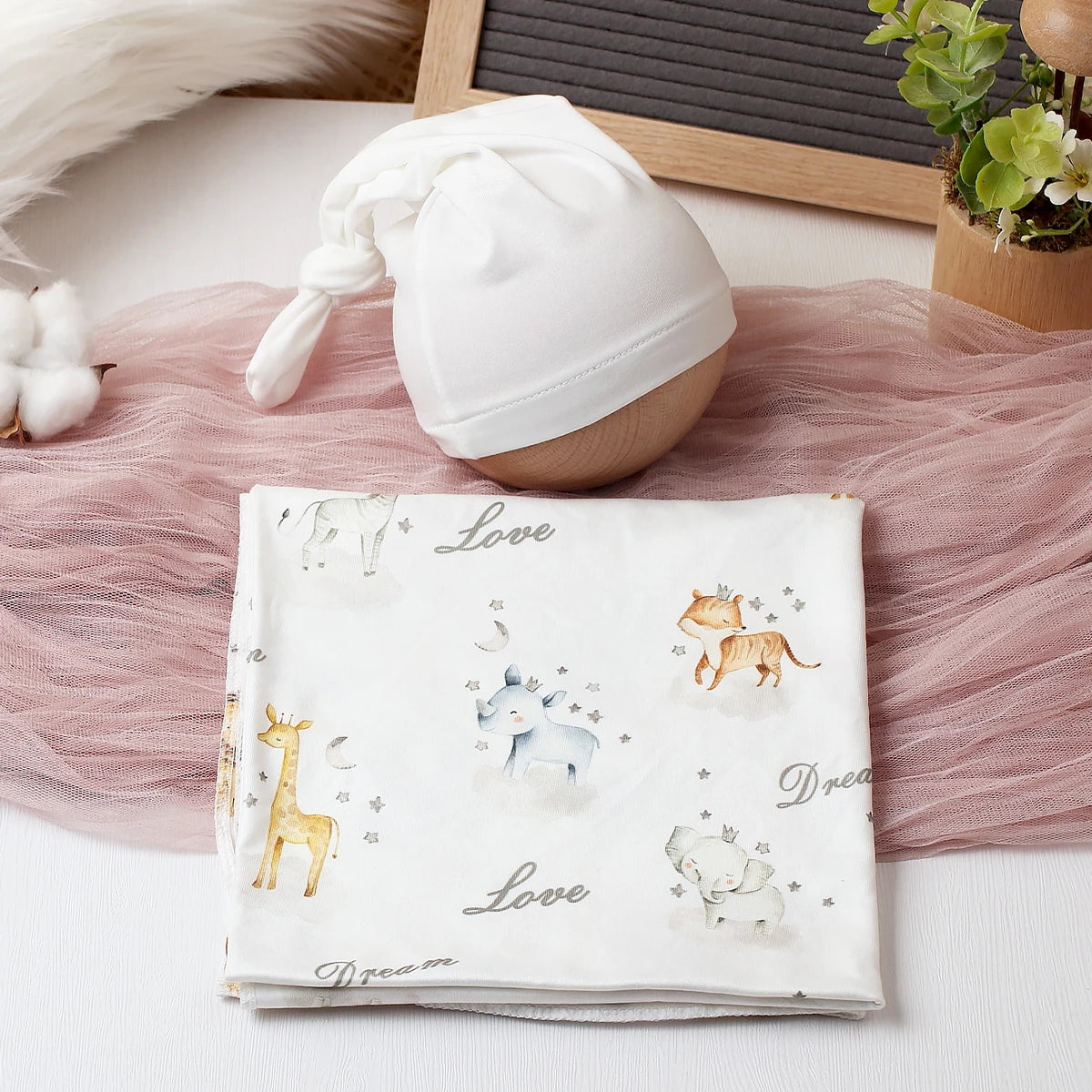 CubWrap – Bear Print Swaddle & Hat Set