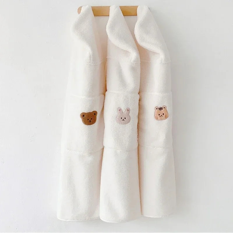 FrostCuddle Cloak – Cozy Fleece Stroller Wrap for Winter Newborns