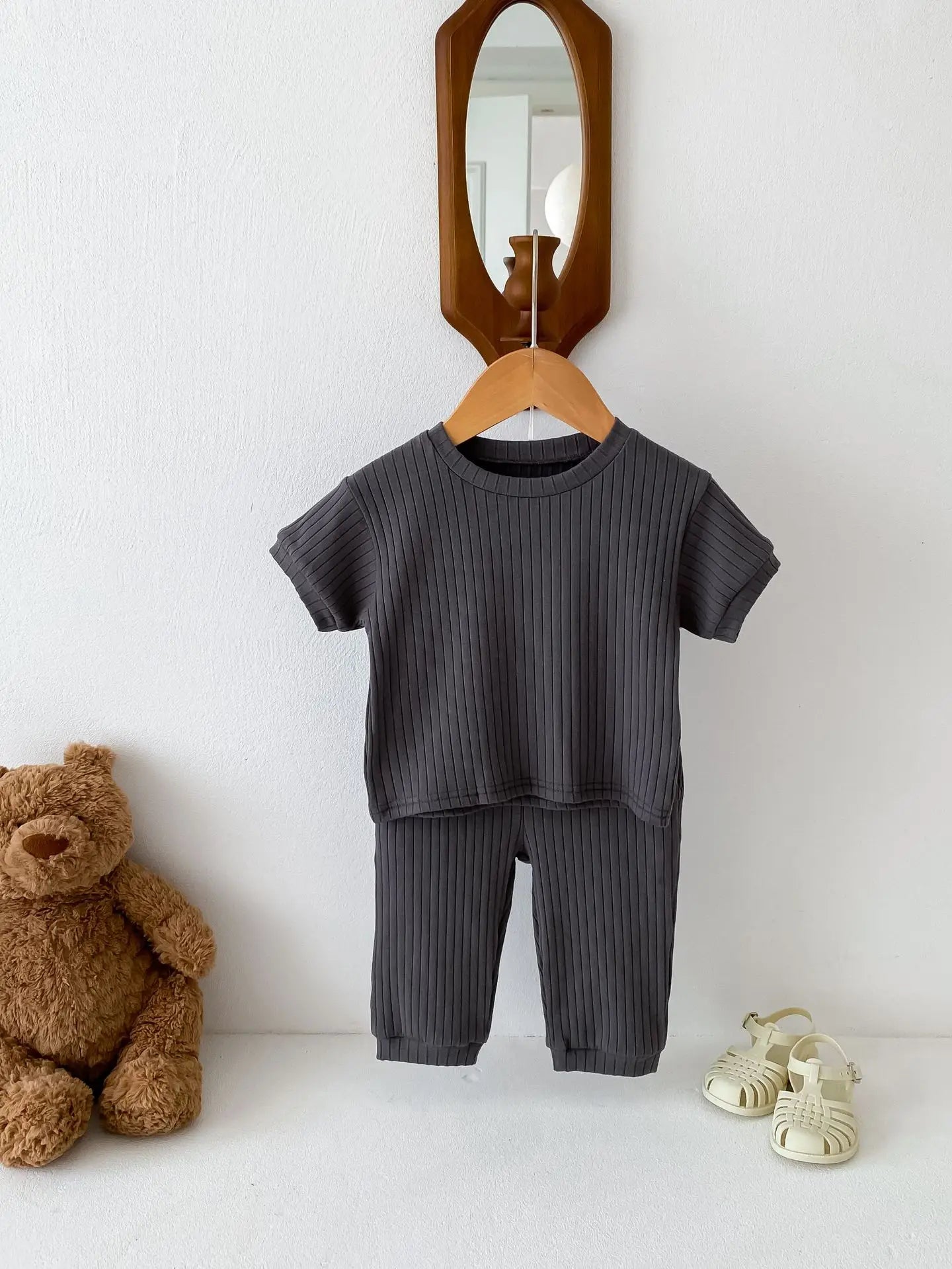 BreeziBoo – 2pc Ribbed Cotton Sleep Set for Kids