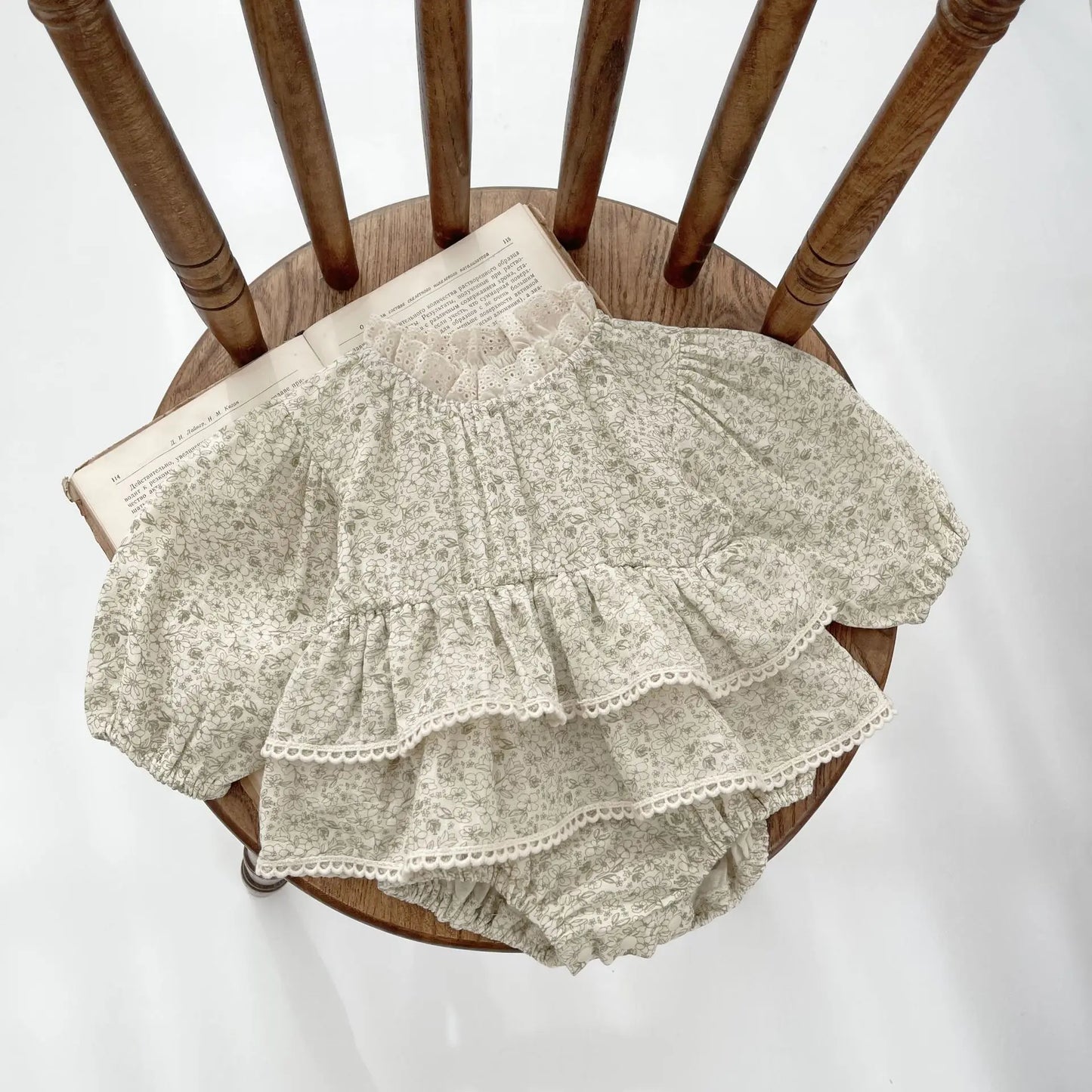 PetalNest Romper – Floral Cotton Baby Jumpsuit