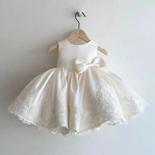 NoëlleLace Dress – Holiday Princess Gown