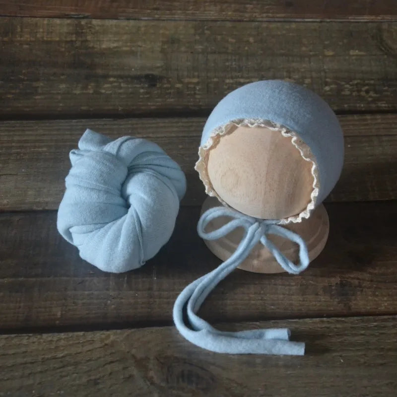 CozySnug Wrap Set – Knit Stretch Blanket & Hat for Baby Photos
