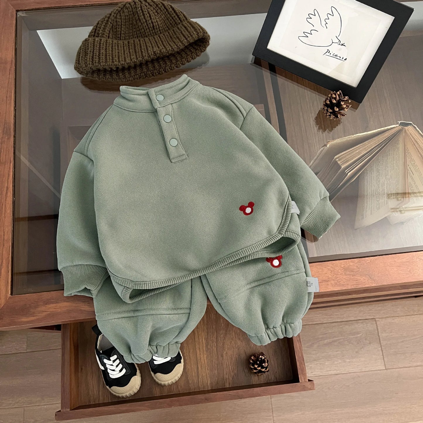 FuzzyTrek – Fleece Sweat Set