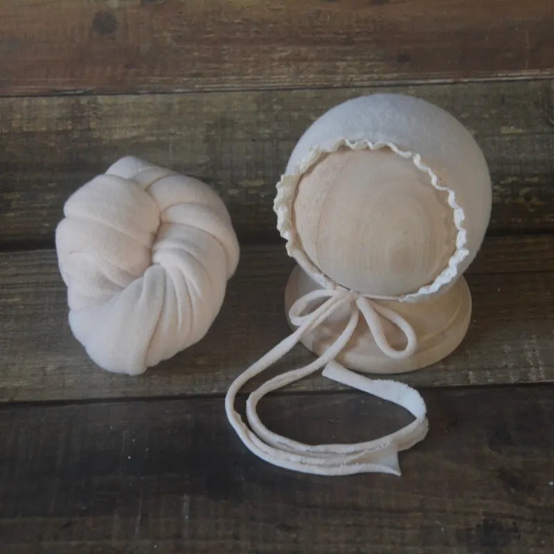 CozySnug Wrap Set – Knit Stretch Blanket & Hat for Baby Photos