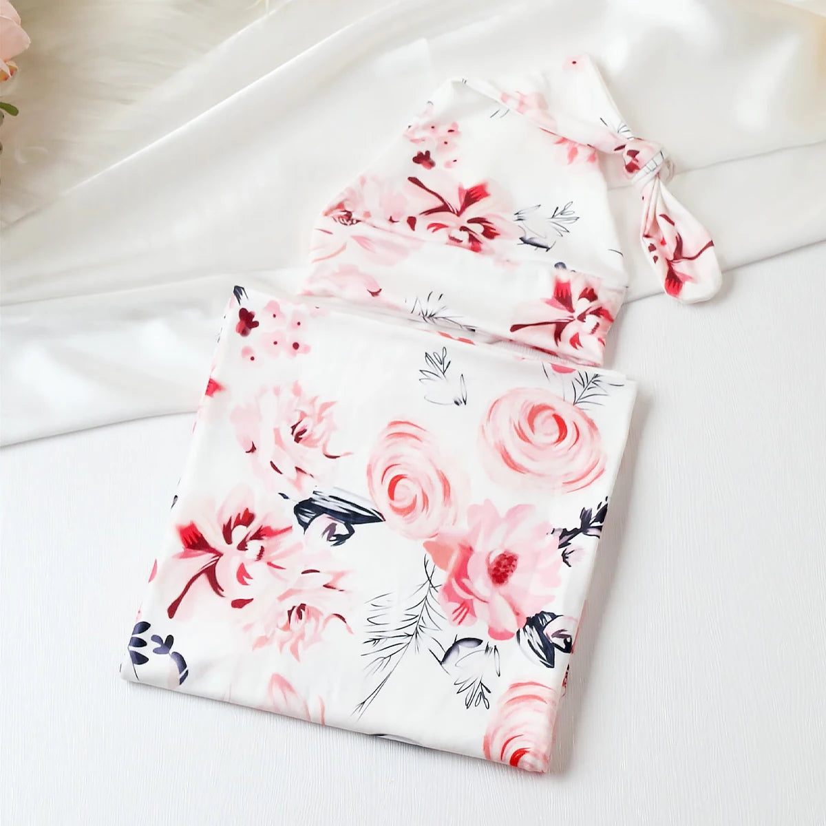 CubWrap – Bear Print Swaddle & Hat Set