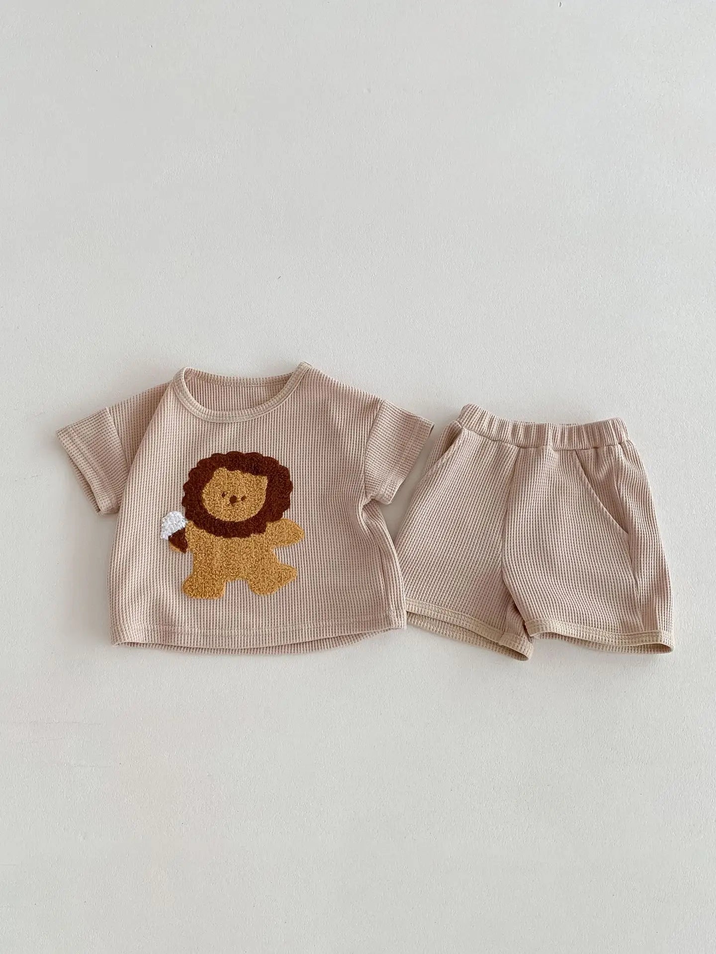 RoarBuddy – Lion Tee & Shorts Set