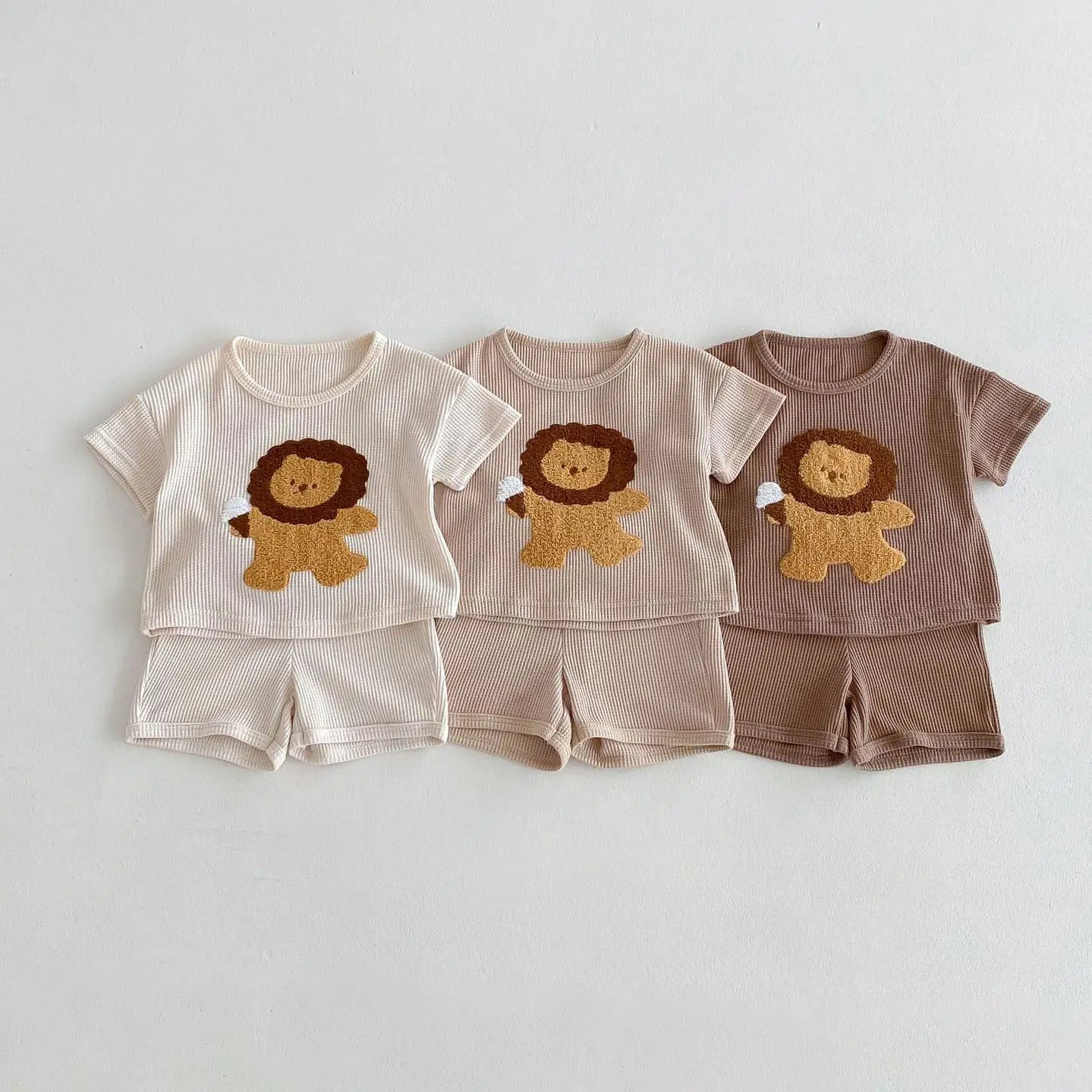 RoarBuddy – Lion Tee & Shorts Set