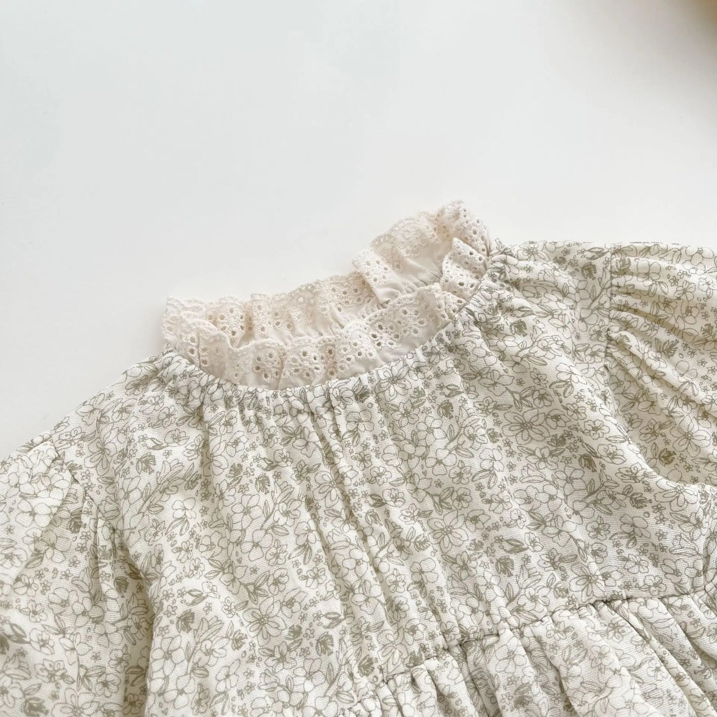 PetalNest Romper – Floral Cotton Baby Jumpsuit