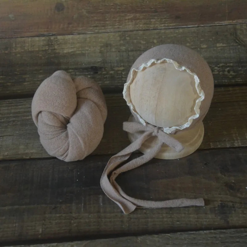CozySnug Wrap Set – Knit Stretch Blanket & Hat for Baby Photos