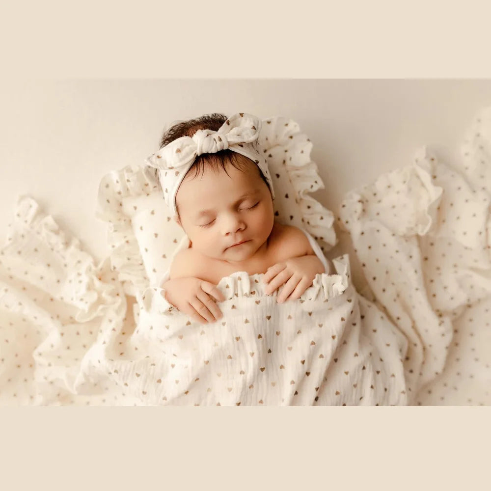 SnuggleNest Set – Cotton Blanket, Lace Pillow & Headband Props