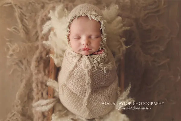 Newborn photography props,lace wrap with matching hat,stretch super fluffy,baby soft