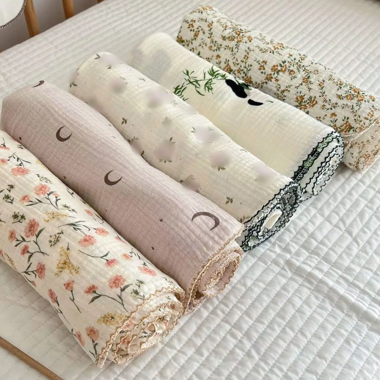Baby Muslin Blanket Gauze Thin Quilt Floral Print Double Layer Cotton Swaddle Blanket Stroller Cover Kids Bedding