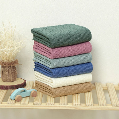 DreamNest Knit Blanket – Soft Crib & Stroller Wrap